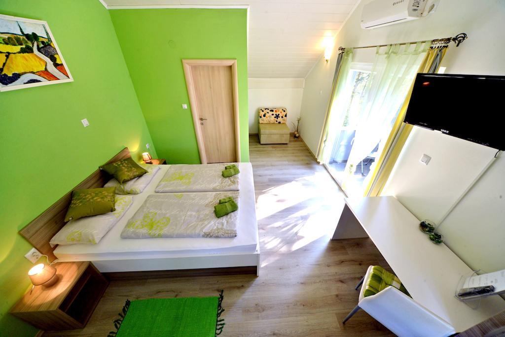 Guest House Rudine 슬루니 객실 사진